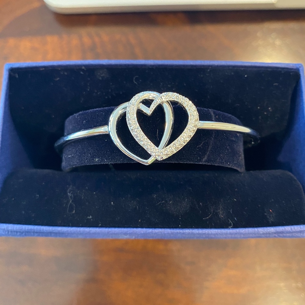 Swarovski Heart Bangle